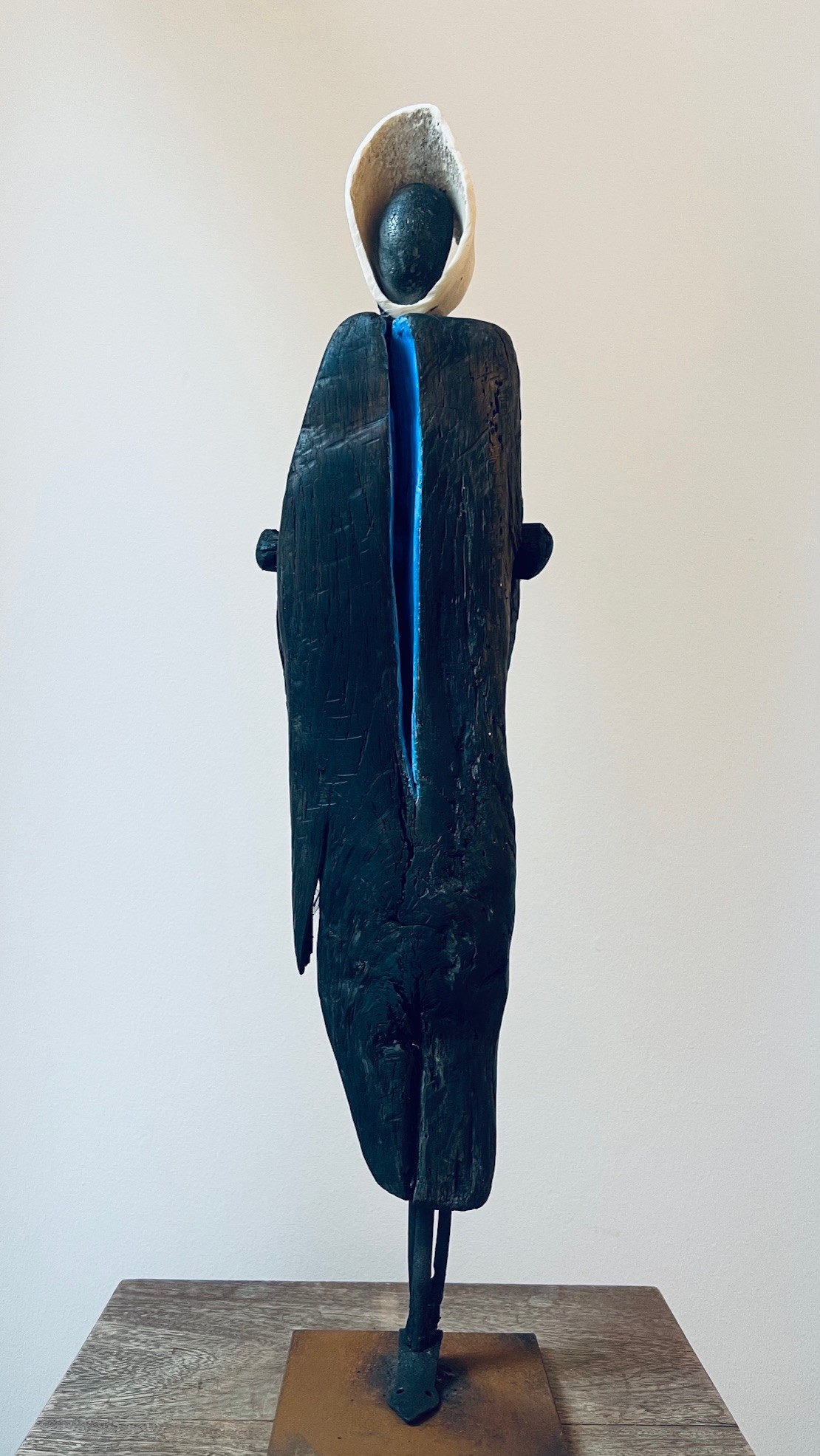 Wood steel and natural elements<br>59cm